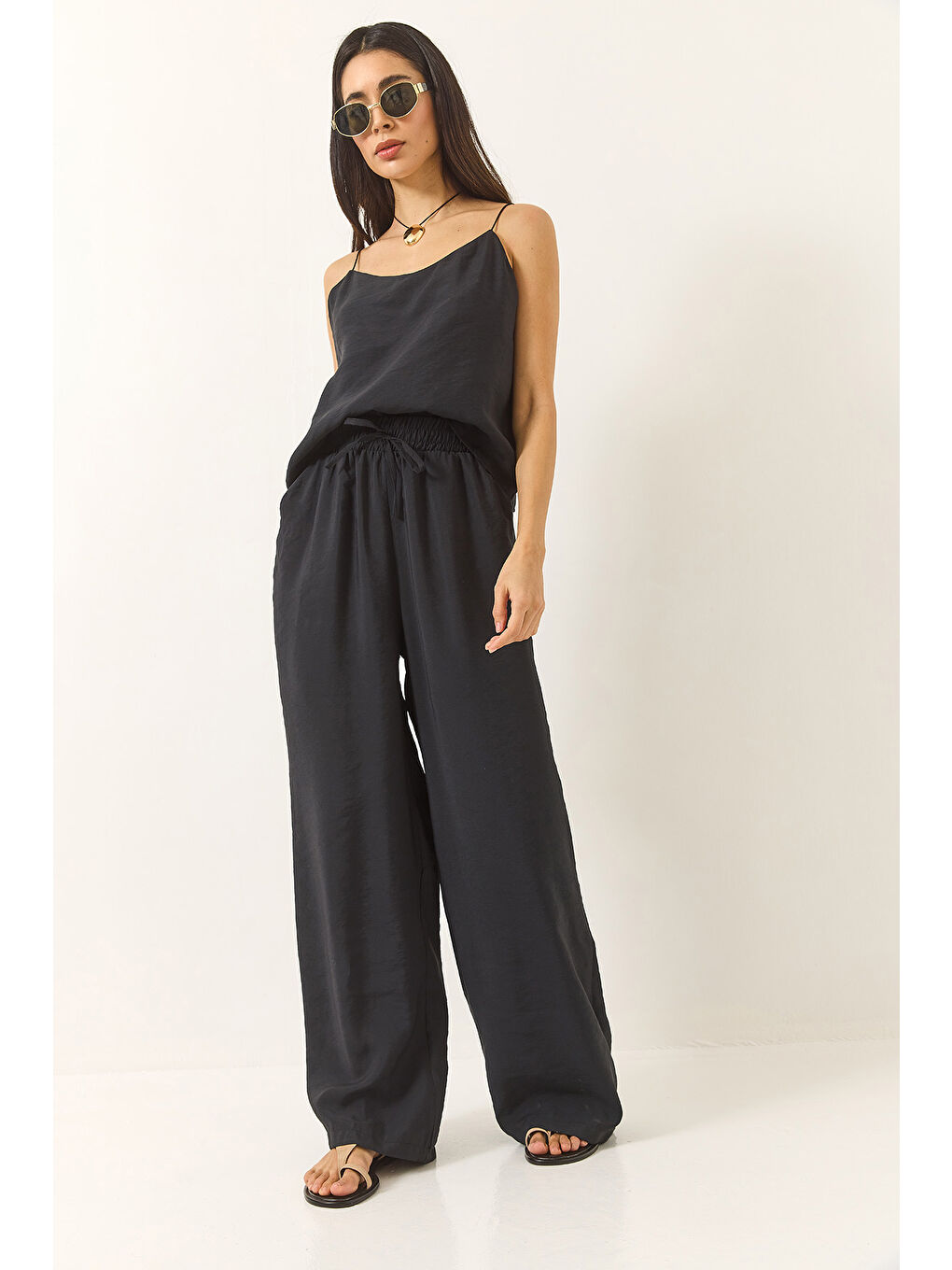 Siyah Kadın Askılı Dokuma Modal Bluz Pantolon Alt-Üst Takım-2