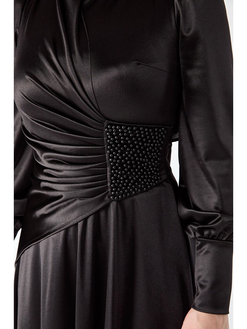 Orta Kadın Siyah Beli Taş Detay Uzun Kol Saten Abiye Elibise - 24410-4