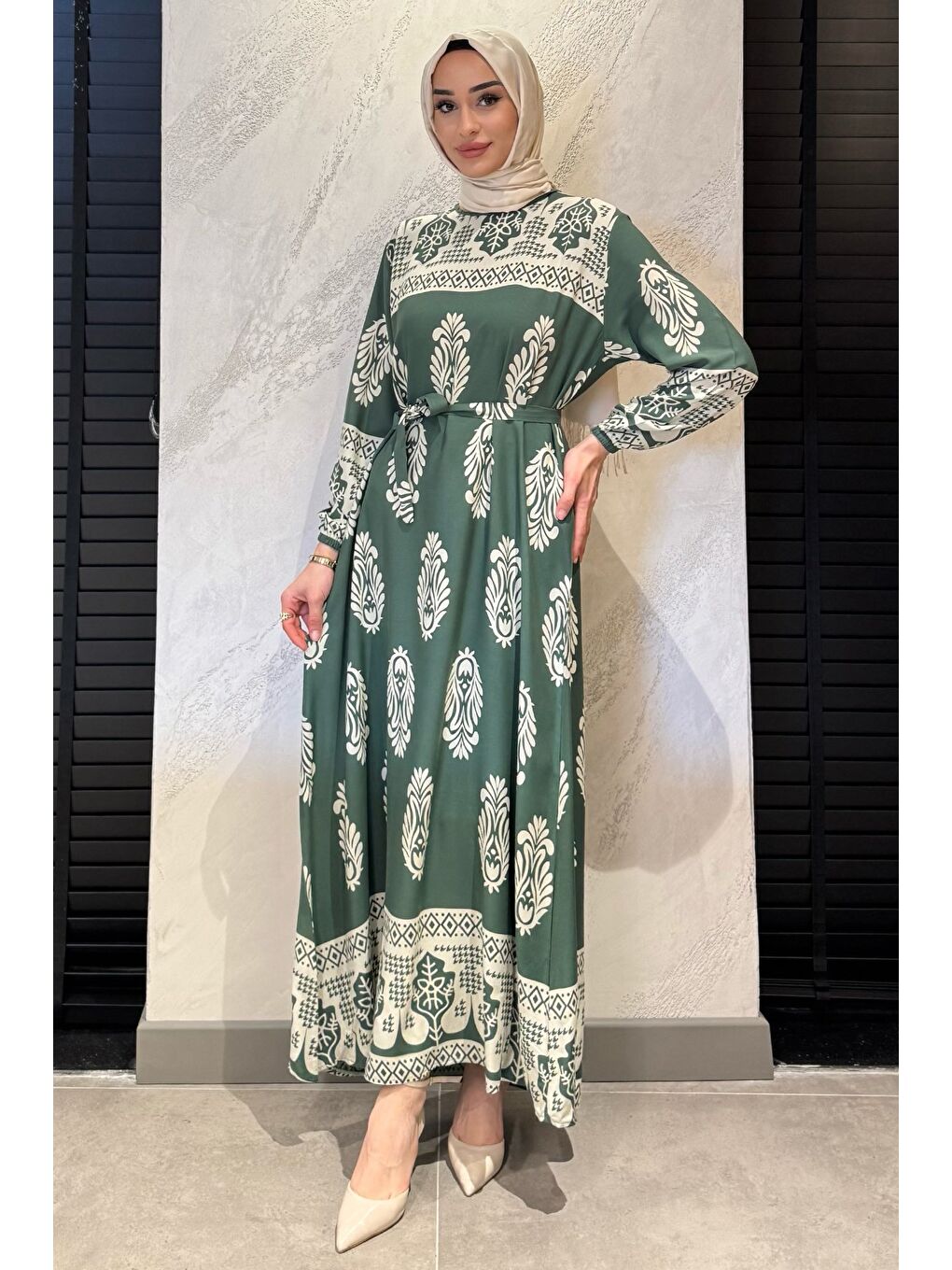 Haki Kadın Bel Kuşaklı Desenli Büyük Beden Tesettür Viskon Elbise