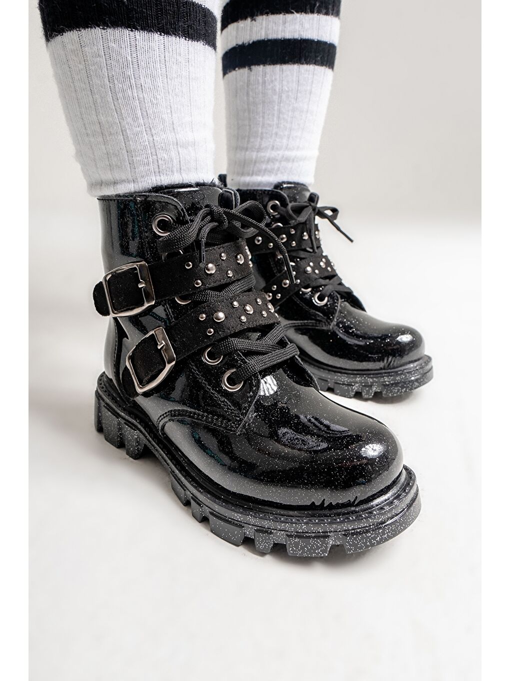 Kız Çocuk Siyah Rugan Deri Suya Dayanıklı Günlük Bot-1