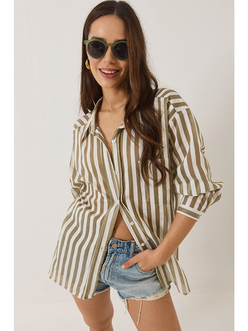 Haki Kadın Çizgili Tek Cep Detaylı Oversize Gömlek-2