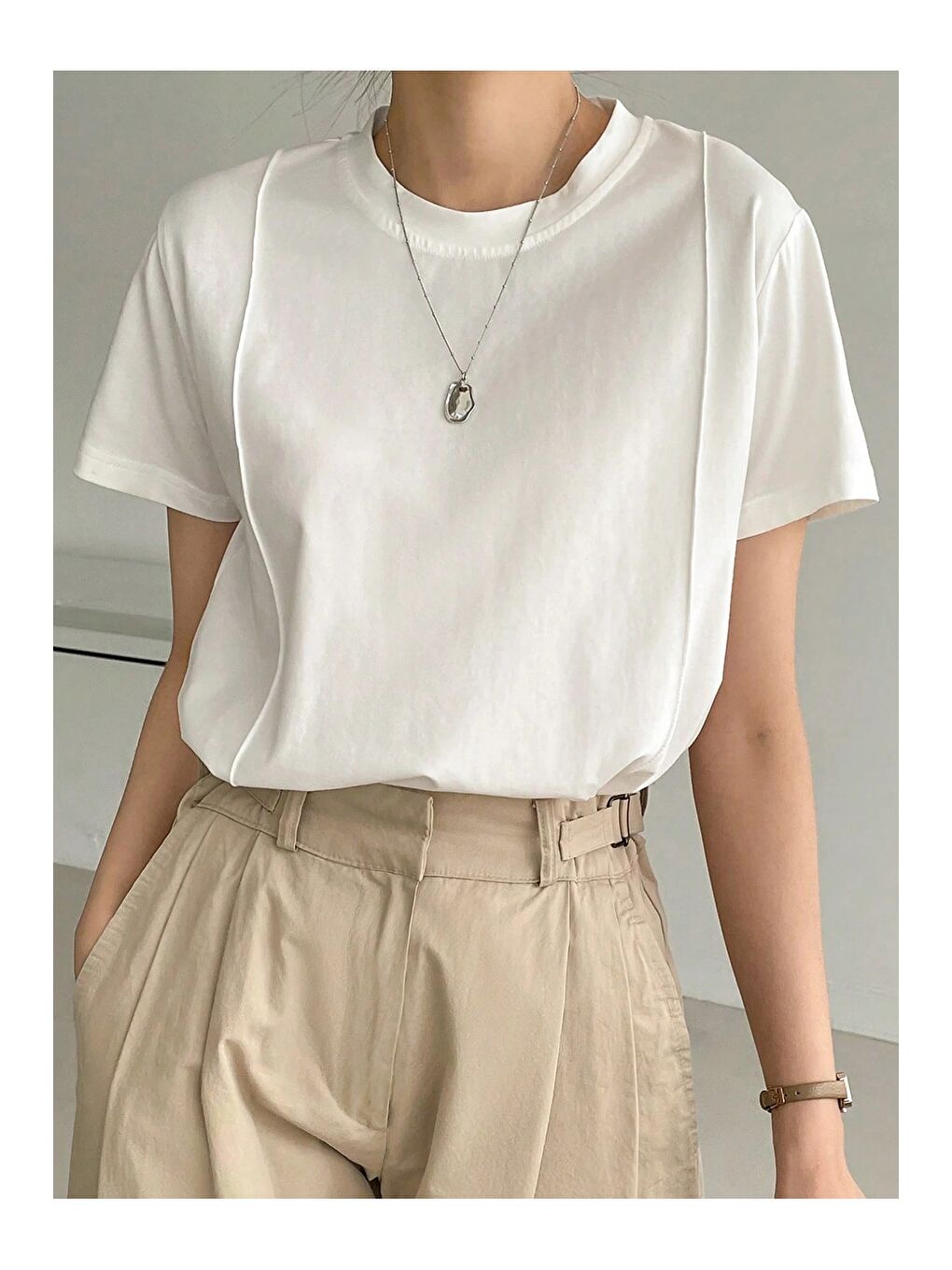 Beyaz Kadın Kısa Kollu Çizgi Detaylı Basic Tişört Süprem Kumaş Yazlık Rahat T-Shirt