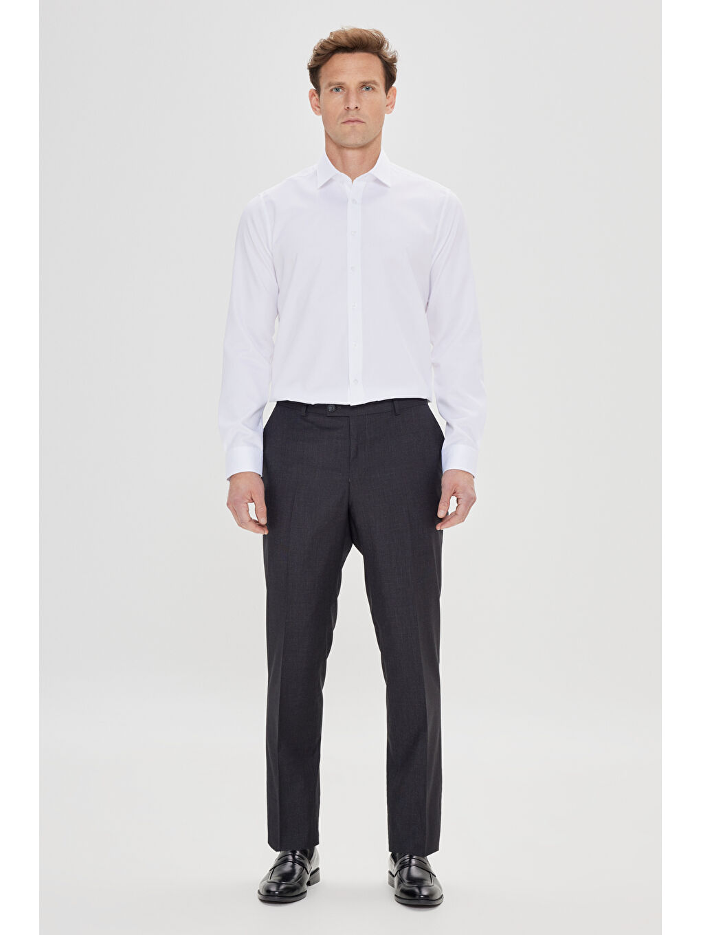 Erkek Beyaz Slim Fit Dar Kesim Klasik Yaka %100 Pamuk Ütü Gerektirmeyen Non-Iron Gömlek-1