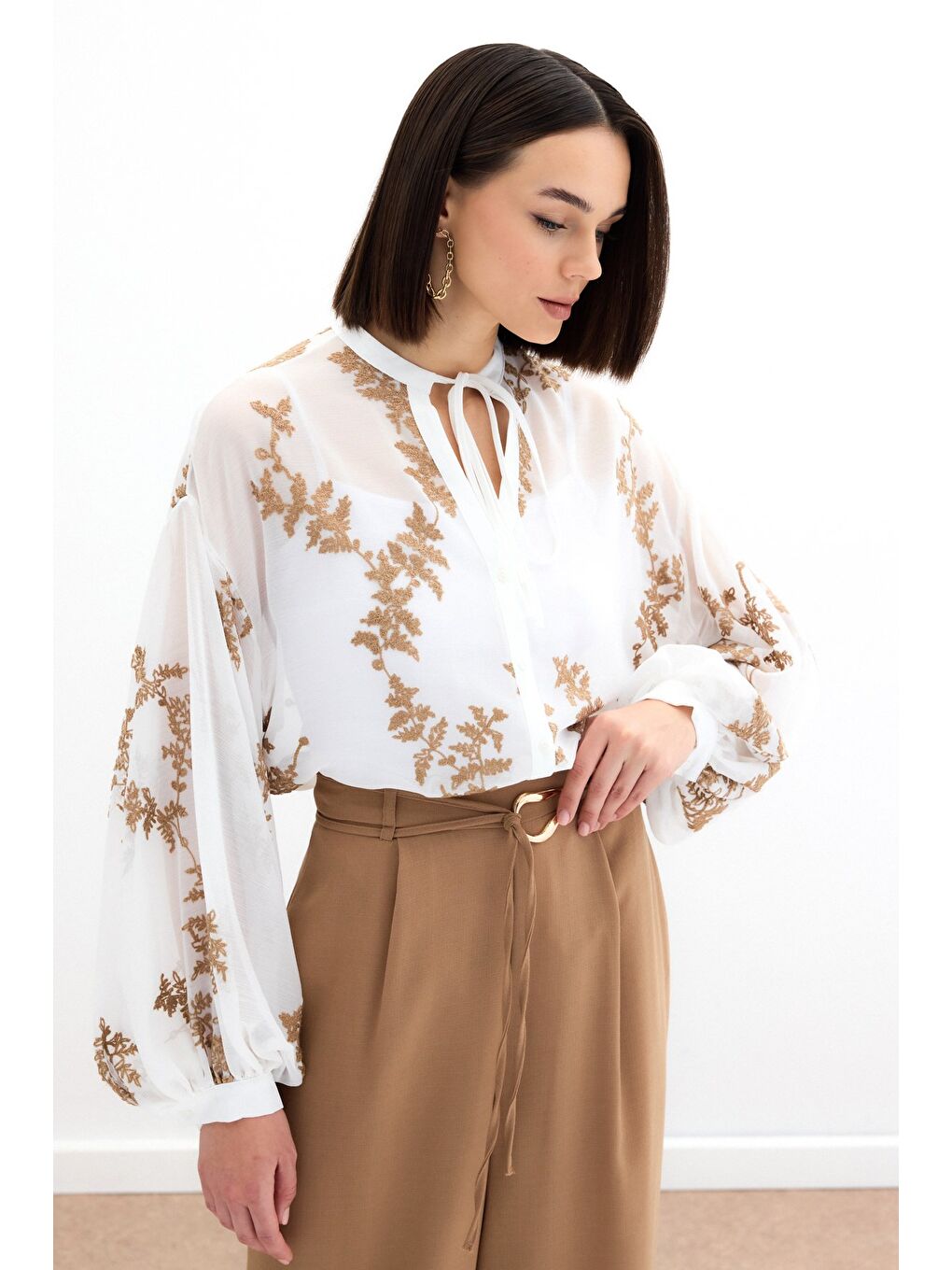 Kahverengi Nakışlı Şifon Gömlek - Camel-2