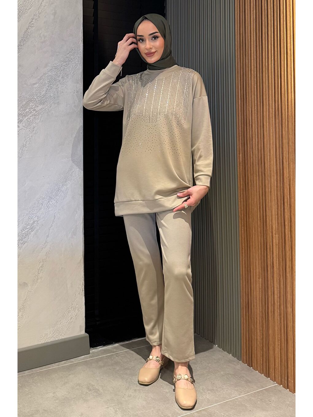 Bej Büyük Beden Taşlı Tesettür Tunik Pantolon İkili Takım-3