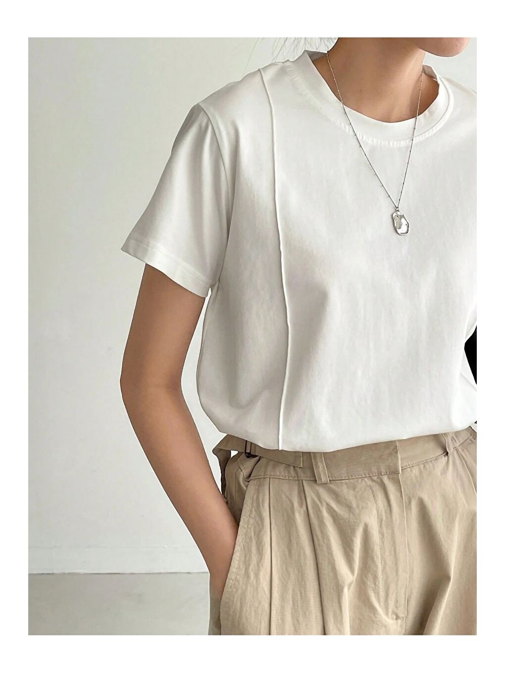 Beyaz Kadın Kısa Kollu Çizgi Detaylı Basic Tişört Süprem Kumaş Yazlık Rahat T-Shirt-5