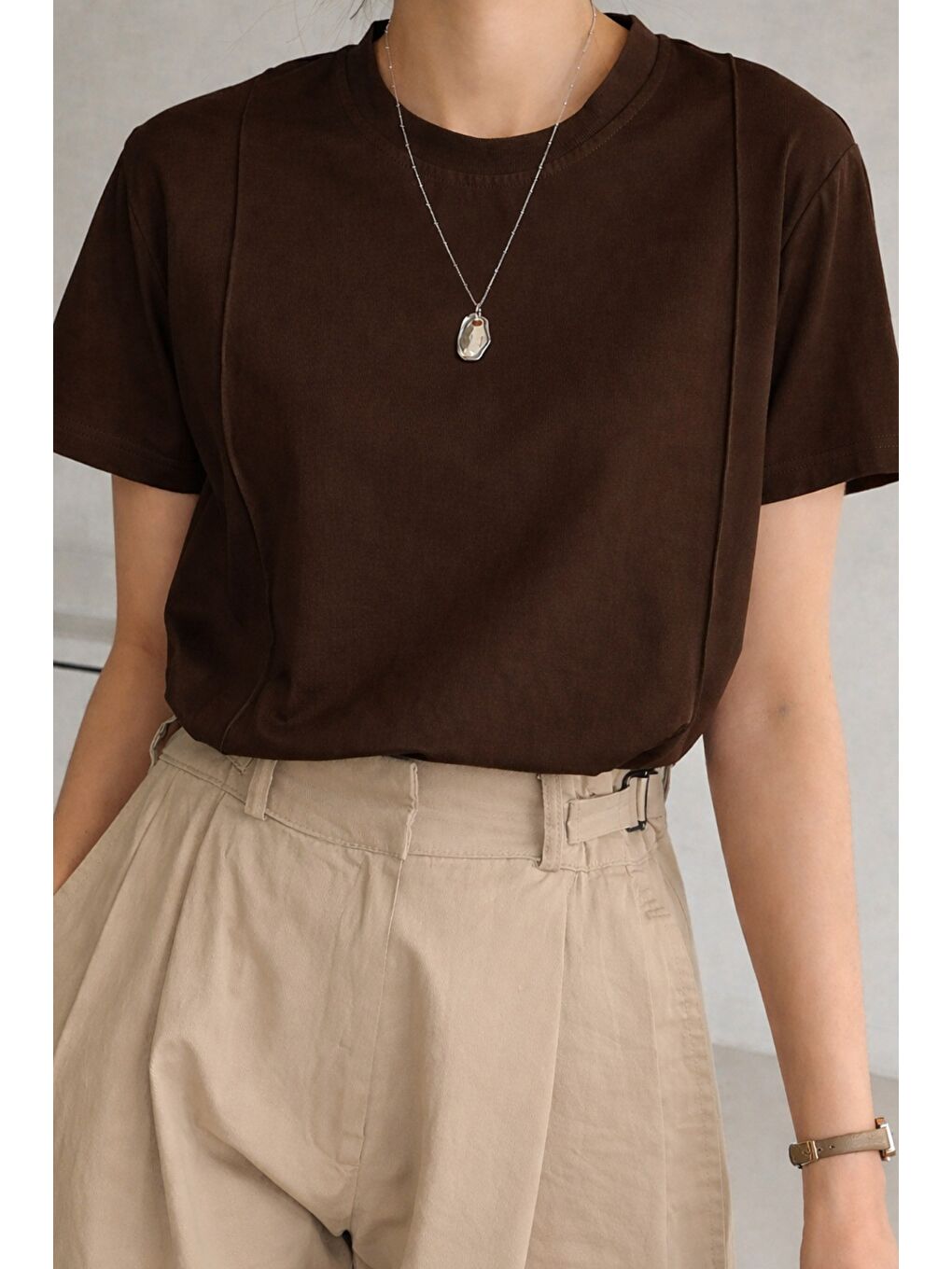 Kahverengi Kadın Kısa Kollu Çizgi Detaylı Basic Tişört Süprem Kumaş Yazlık Rahat T-Shirt