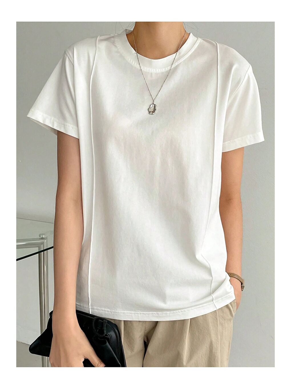 Beyaz Kadın Kısa Kollu Çizgi Detaylı Basic Tişört Süprem Kumaş Yazlık Rahat T-Shirt-7