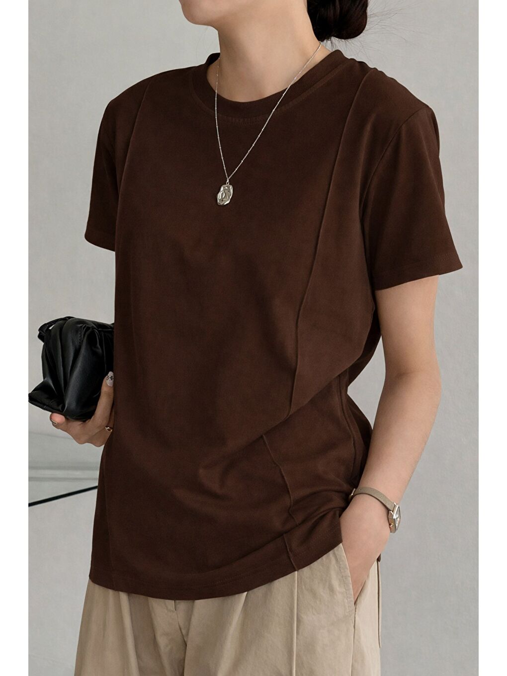 Kahverengi Kadın Kısa Kollu Çizgi Detaylı Basic Tişört Süprem Kumaş Yazlık Rahat T-Shirt-2