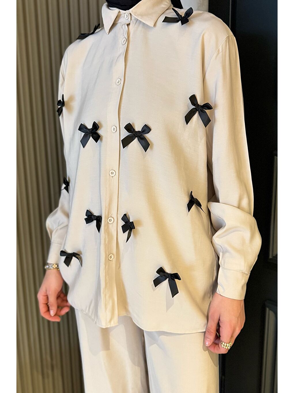 Bej Kadın Fiyonk Detaylı Tesettür Gömlek Pantolon İkili Takım-5