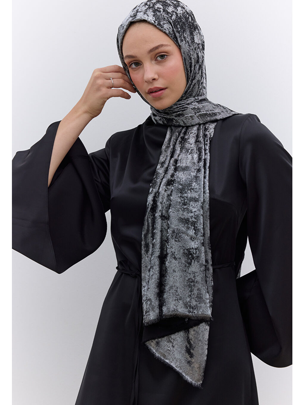 Gri Luxury Shine Şal Gumus-4