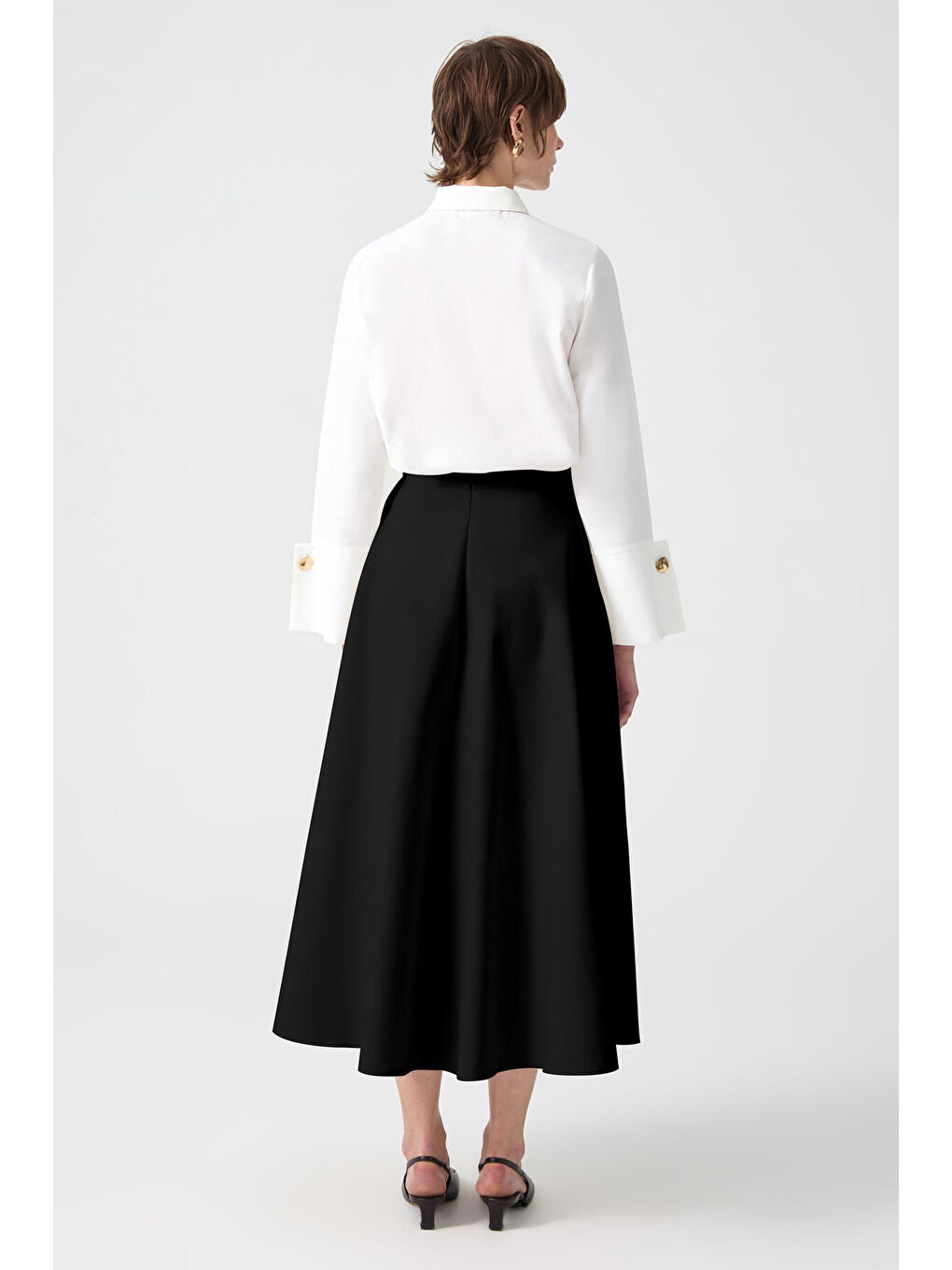 Ekru Geniş Manşetli Gömlek Body-4