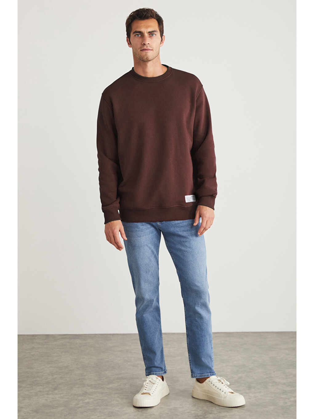 Travıs Erkek Organik Kumaşlı Yumuşacık Regular Fit Yuvarlak Yakalı Koyu Kahverengi Sweatshirt-2