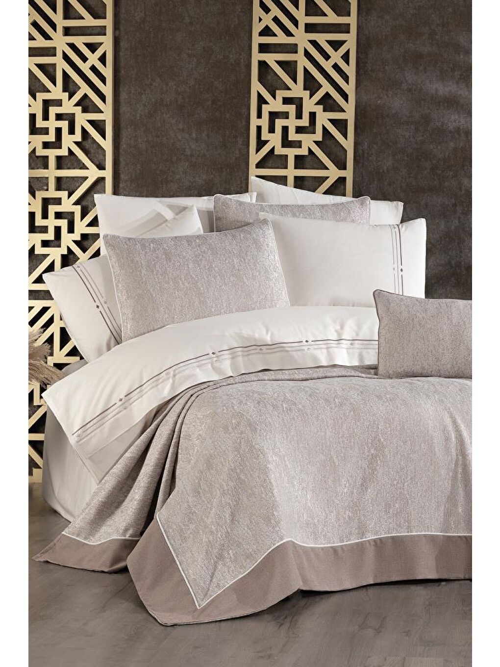 Bej Zülal 10 Parça Çeyiz Seti Vizon