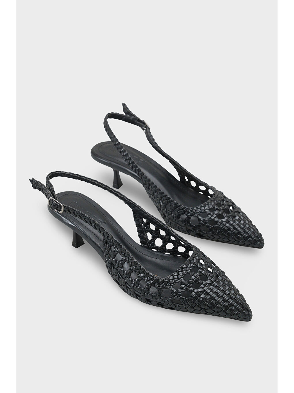 Siyah Laurie Örgü Sivri Burunlu Orta Topuklu Arkası Açık Kadın Ayakkabı-1