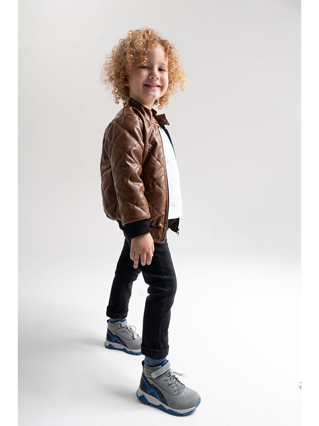 Erkek Çocuk Gri Hakiki Deri Suya Dayanıklı Anatomik Günlük Bot