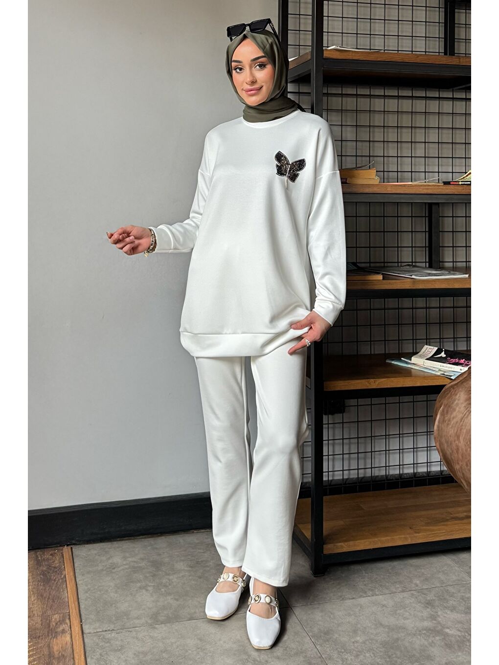 Ekru Büyük Beden Kelebek Taşlı Tesettür Tunik Pantolon İkili Takım-3