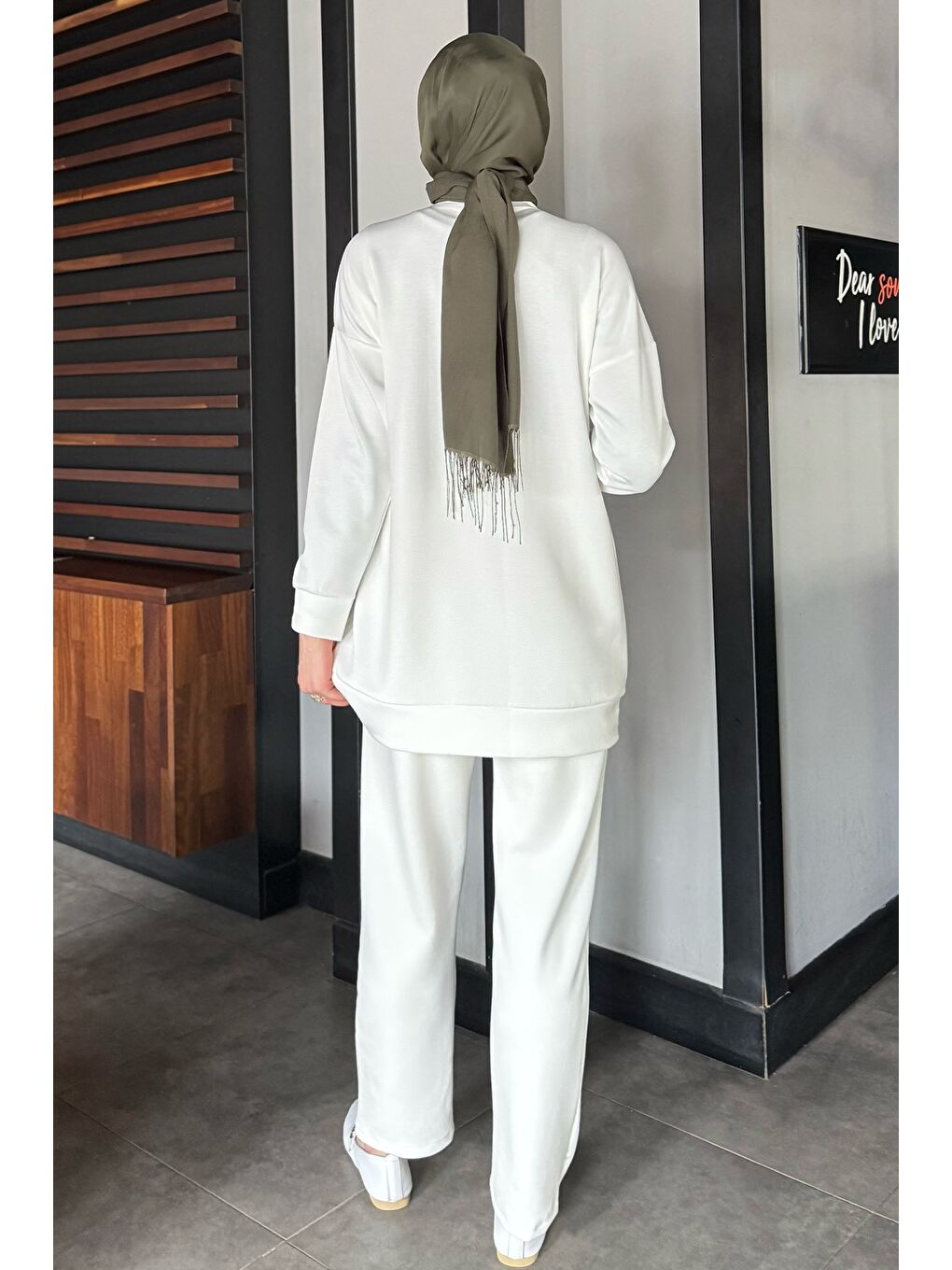 Beyaz Büyük Beden Taşlı Tesettür Tunik Pantolon İkili Takım-7