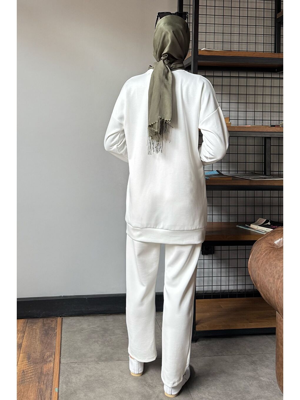 Ekru Büyük Beden Kelebek Taşlı Tesettür Tunik Pantolon İkili Takım-6