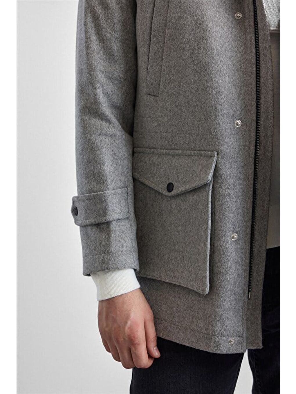 Gri Slim Kapüşonlu Düz Yan Cepli Fermuarlı Dolgusuz Standart Kaban-2