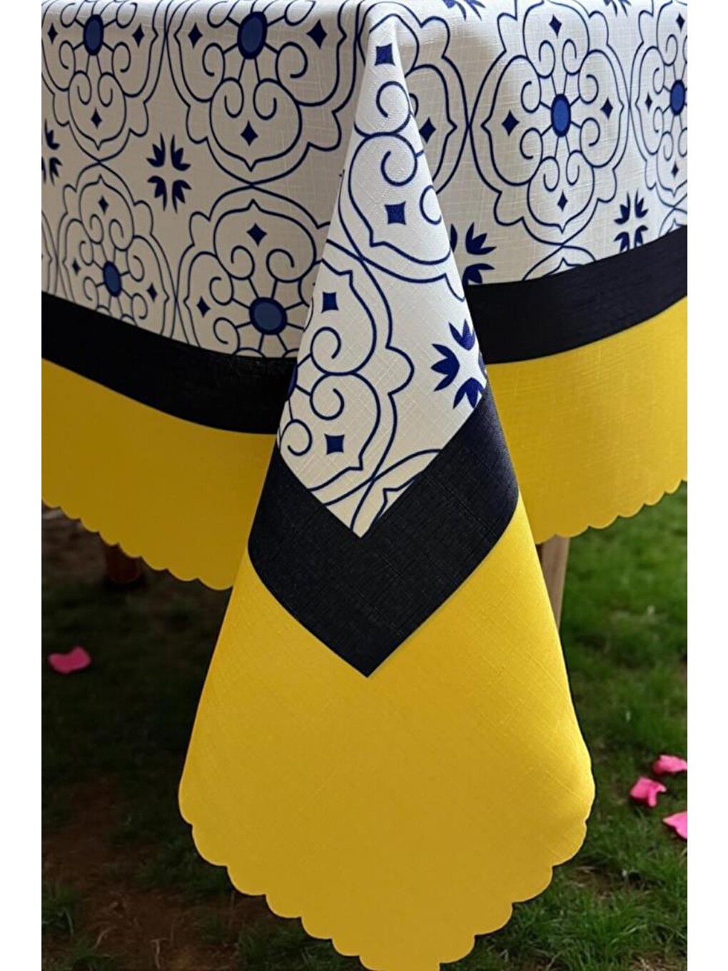 Karışık Azura Dertsiz Masa Örtüsü 150x150 Cm-3
