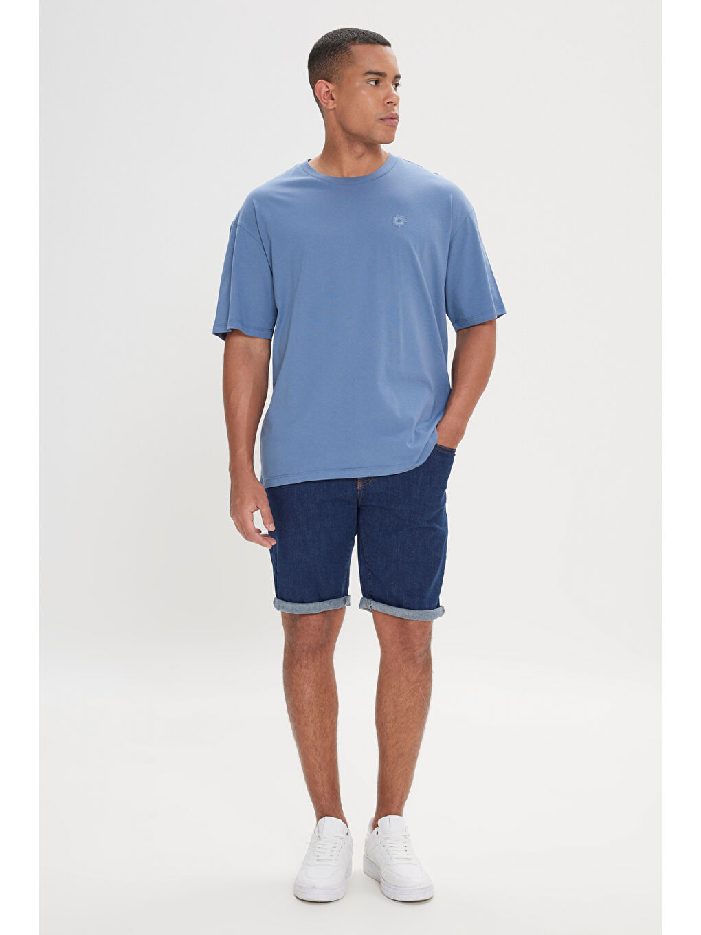 Erkek İndigo Loose Fit Bol Kesim %100 Pamuk Baskılı Bisiklet Yaka Tişört-1