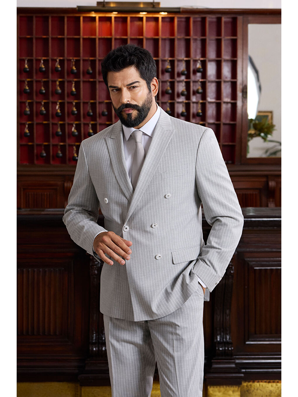 Erkek Açık Gri Ekstra Slim Fit Kırlangıç Yaka Çizgili Takım Elbise