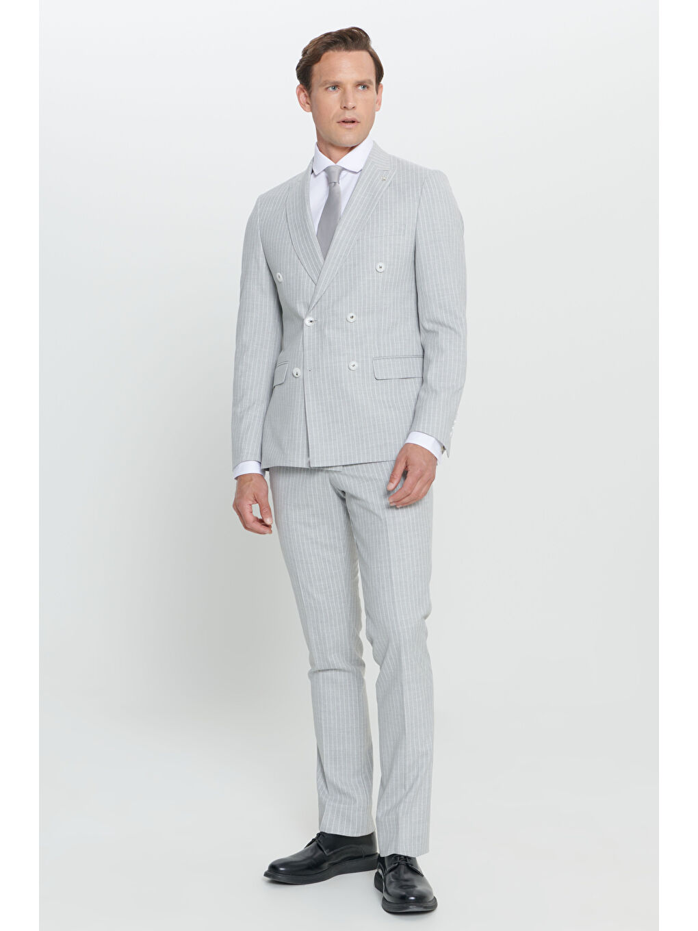 Erkek Açık Gri Ekstra Slim Fit Kırlangıç Yaka Çizgili Takım Elbise-4