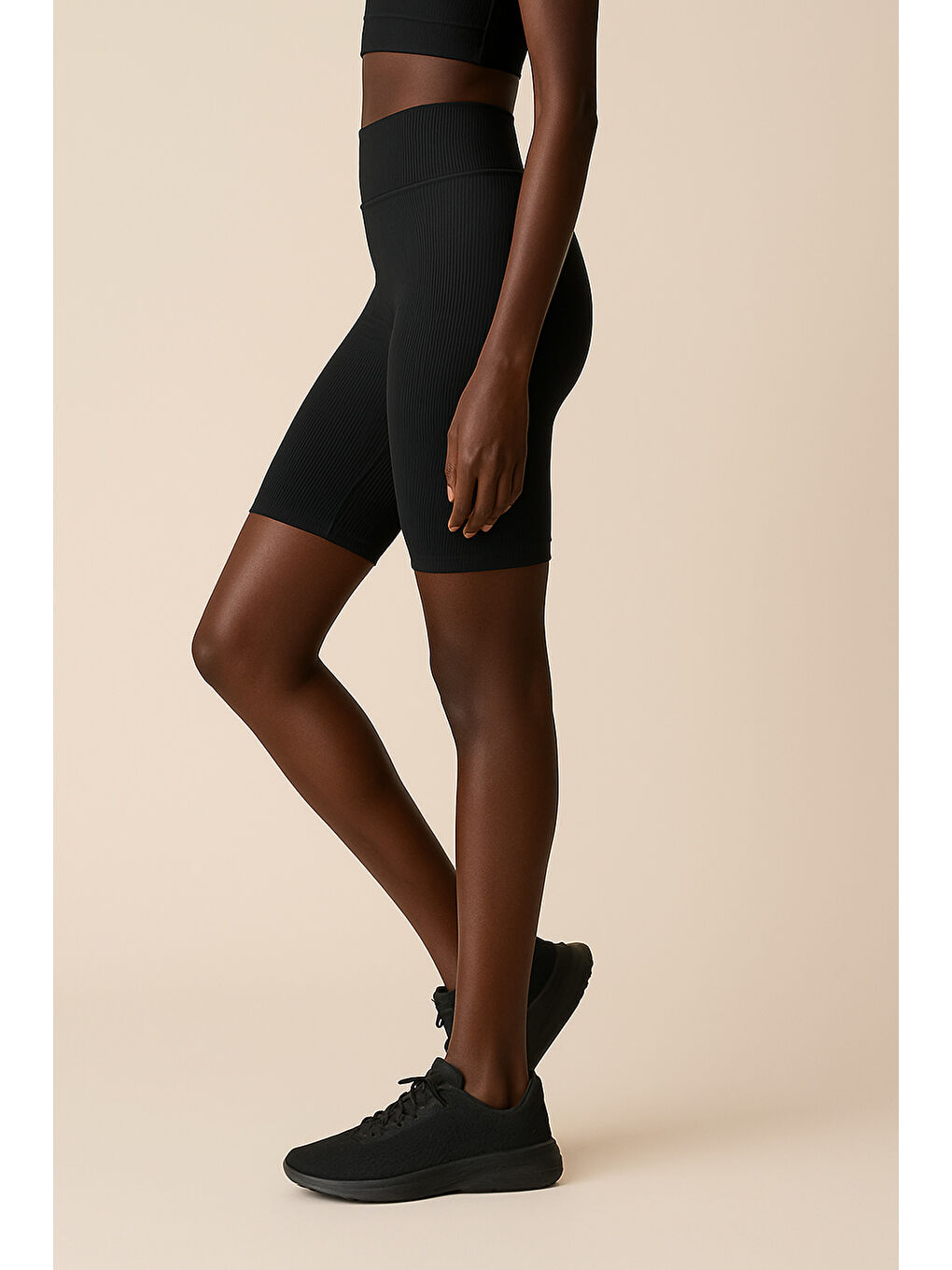 Siyah Kadın Yüksek Bel Toparlayıcı Ripli Fitilli Kısa Spor Tayt-1