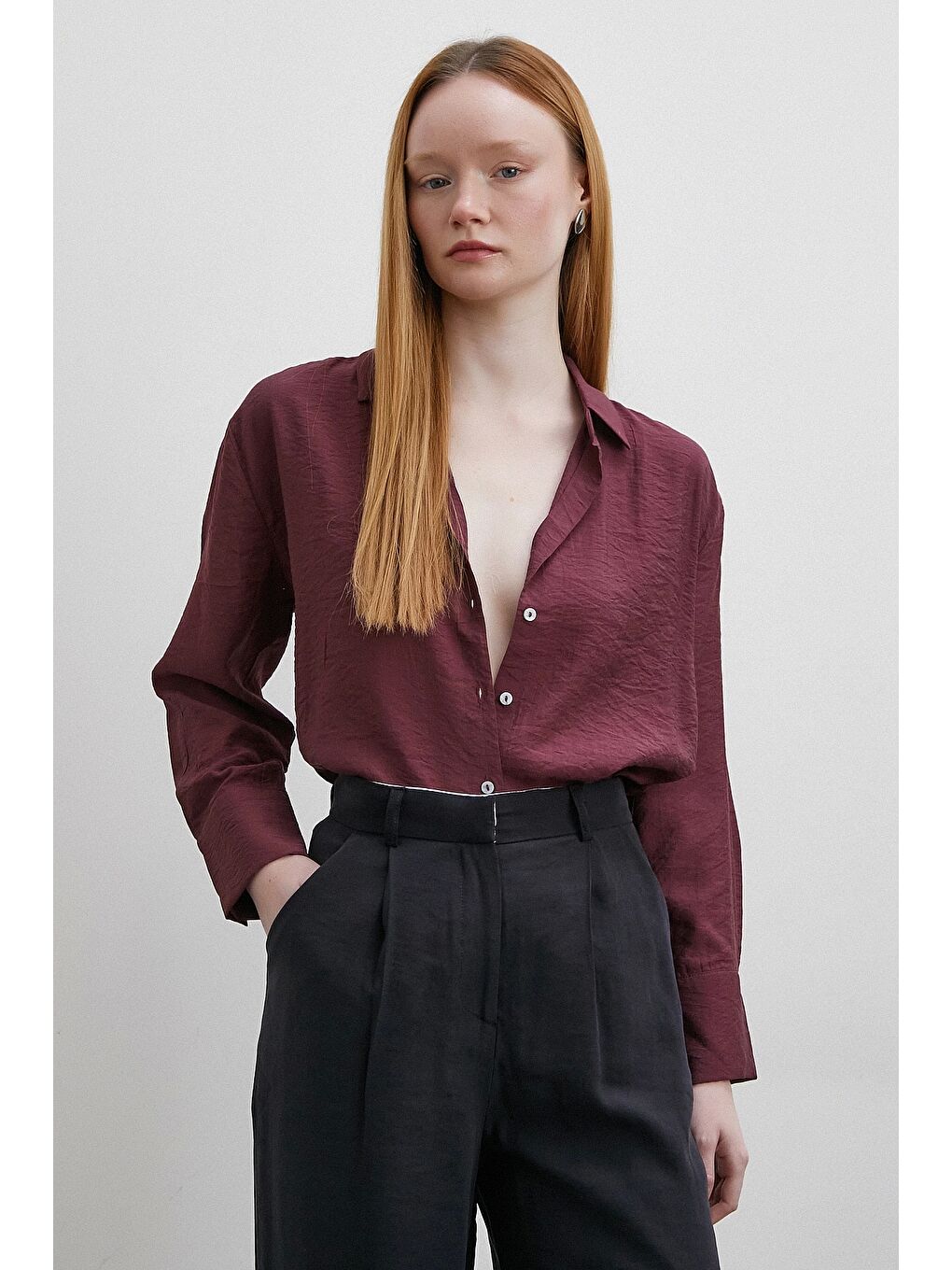 Modal Basic V Yaka Gömlek Bordo-3