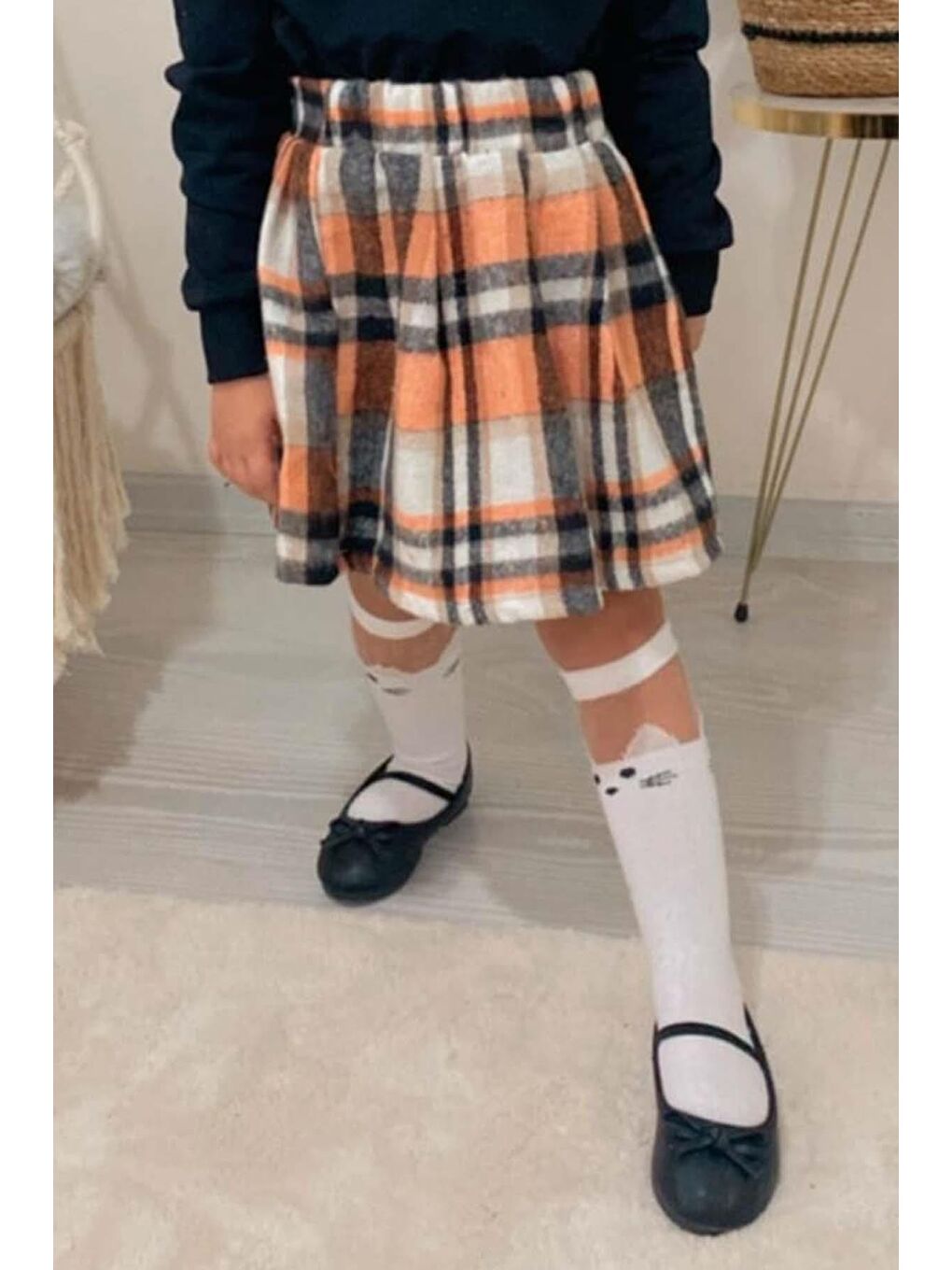 Kız Çocuk Yakası Ekose Desenli Bluz, Pileli Turuncu Etekli Takım-1