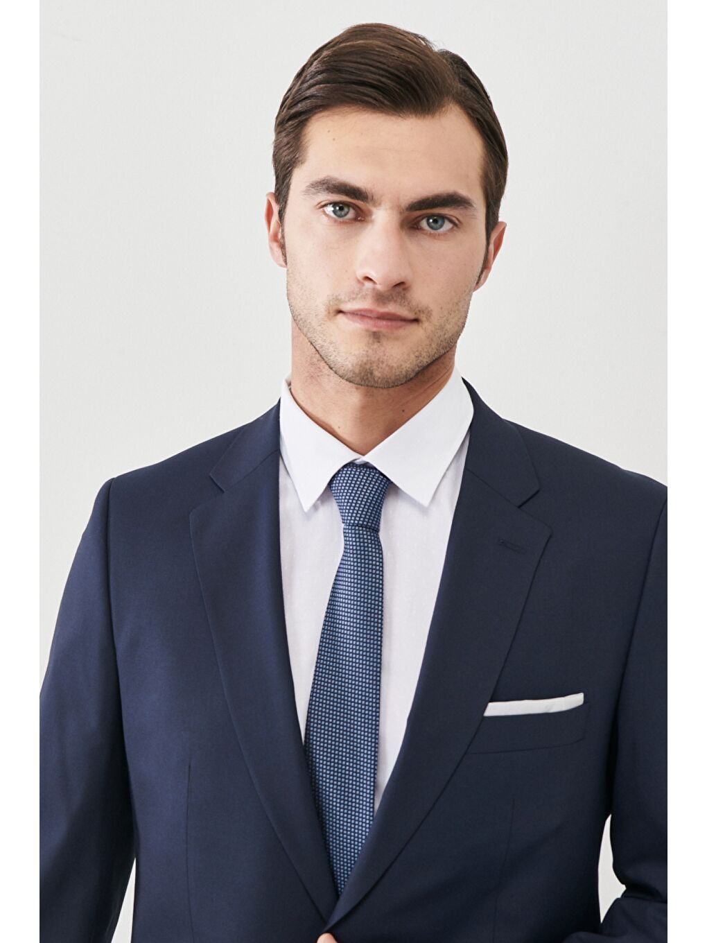 Erkek Lacivert Regular Fit Mono Yaka Nano Takım Elbise-3