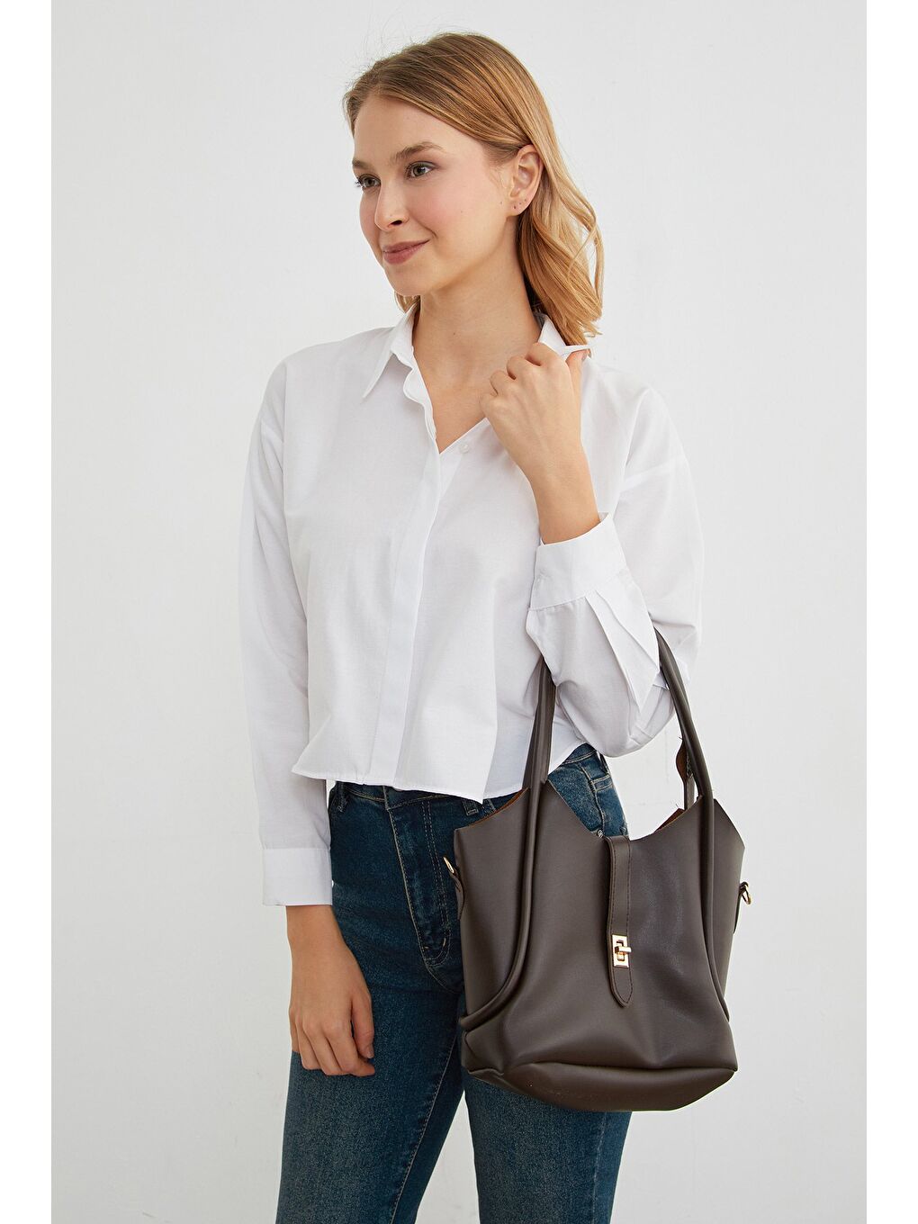 Beyaz Kelebek Aksesuarlı Crop Gömlek-2