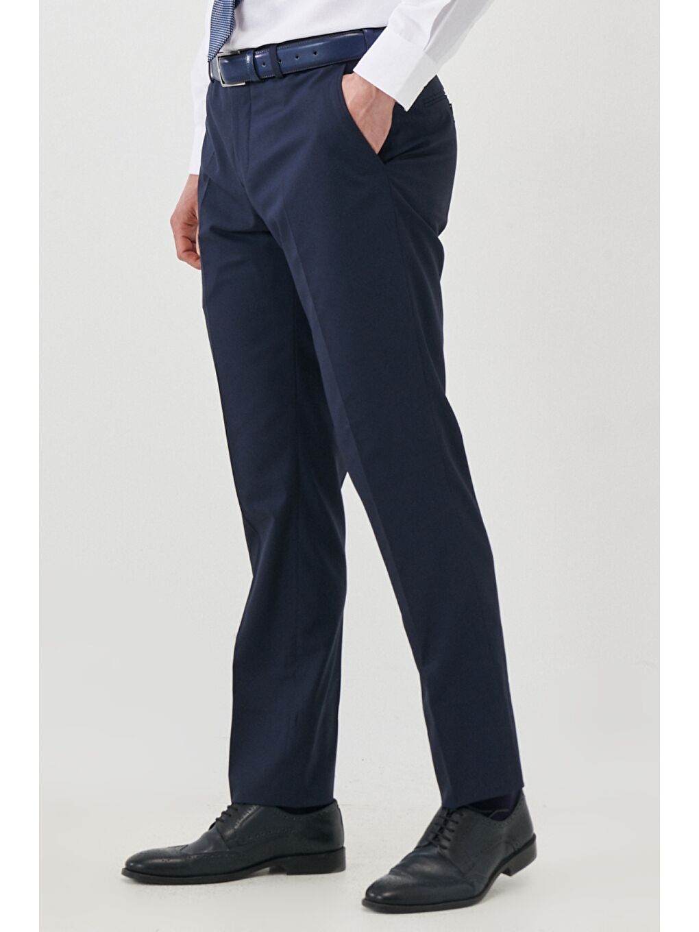 Erkek Lacivert Regular Fit Mono Yaka Nano Takım Elbise-6