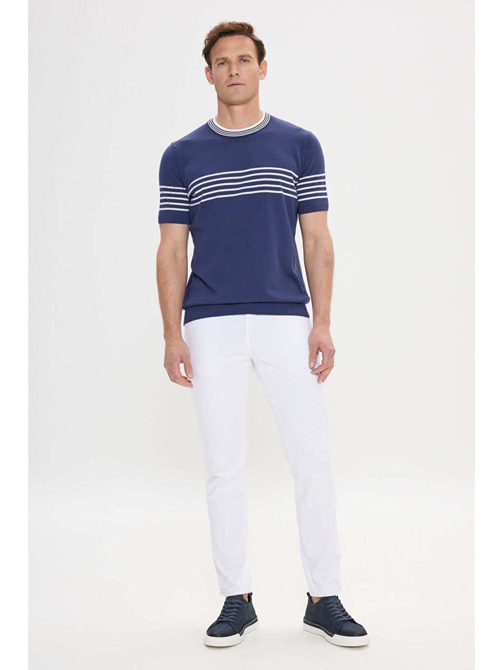 Erkek Lacivert-Beyaz Standart Fit Normal Kesim %100 Pamuk Çizgili Bisiklet Yaka Triko Tişört-1