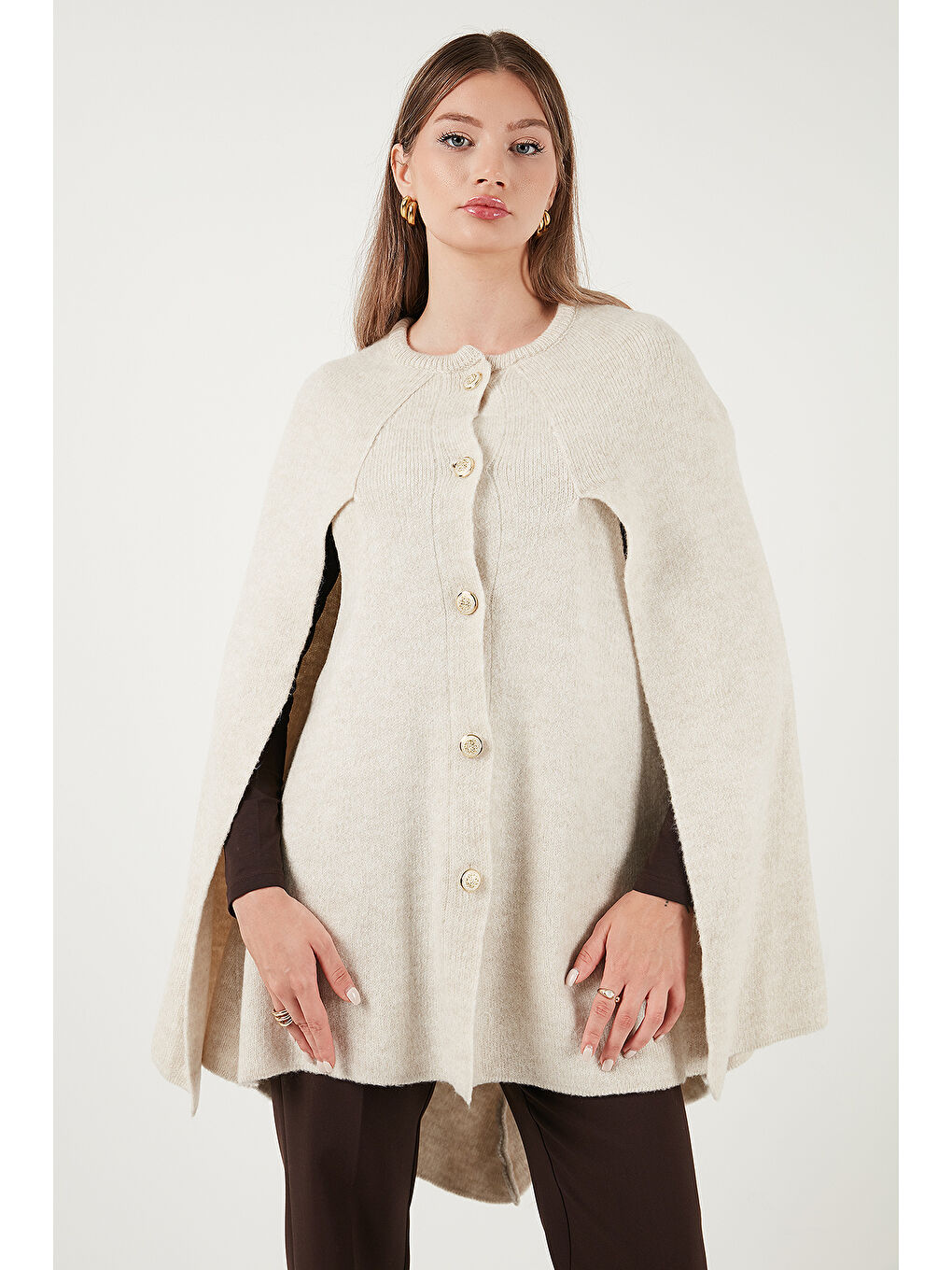 Bej Oversize Fit Bisiklet Yaka Pelerin Kol Düğmeli Kadın Panço 4617015-3