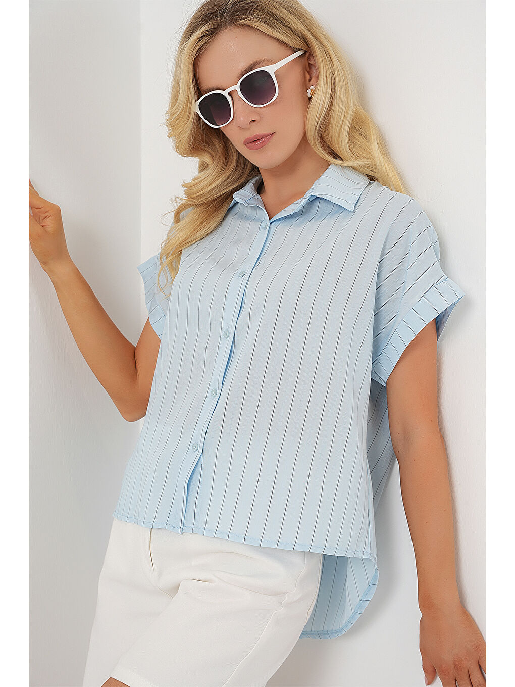 Kadın Çizgili Kısa Kol Gömlek 20327 - Mavi-3