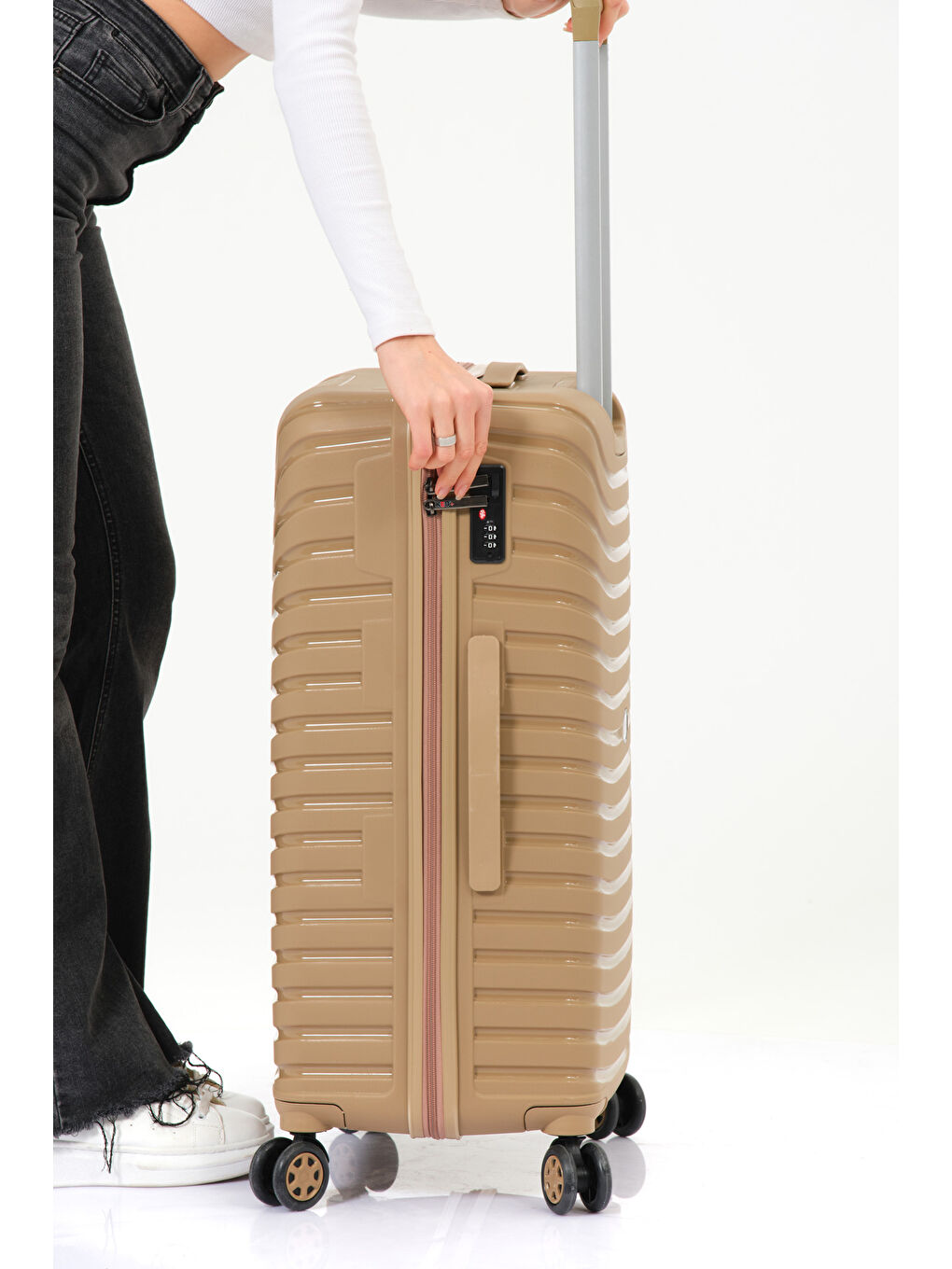 Sarı Orta Boy Gold PP Valiz-11