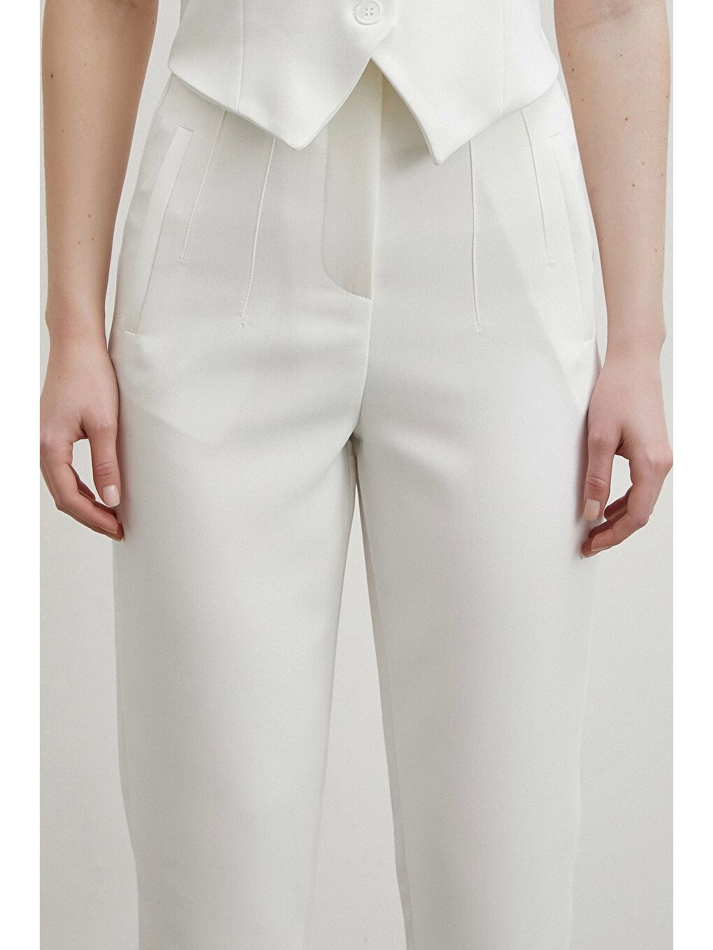 Önü Pensli Skinny Kumaş Pantolon Ekru-4