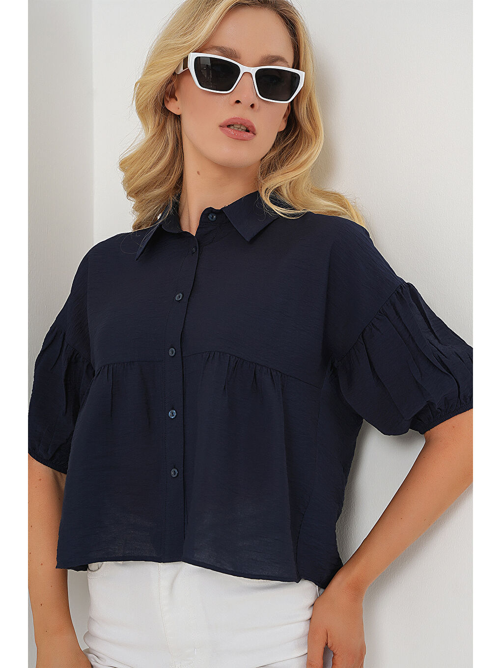 Kadın Kısa Kol Crop Gömlek 20335 - Lacivert-2