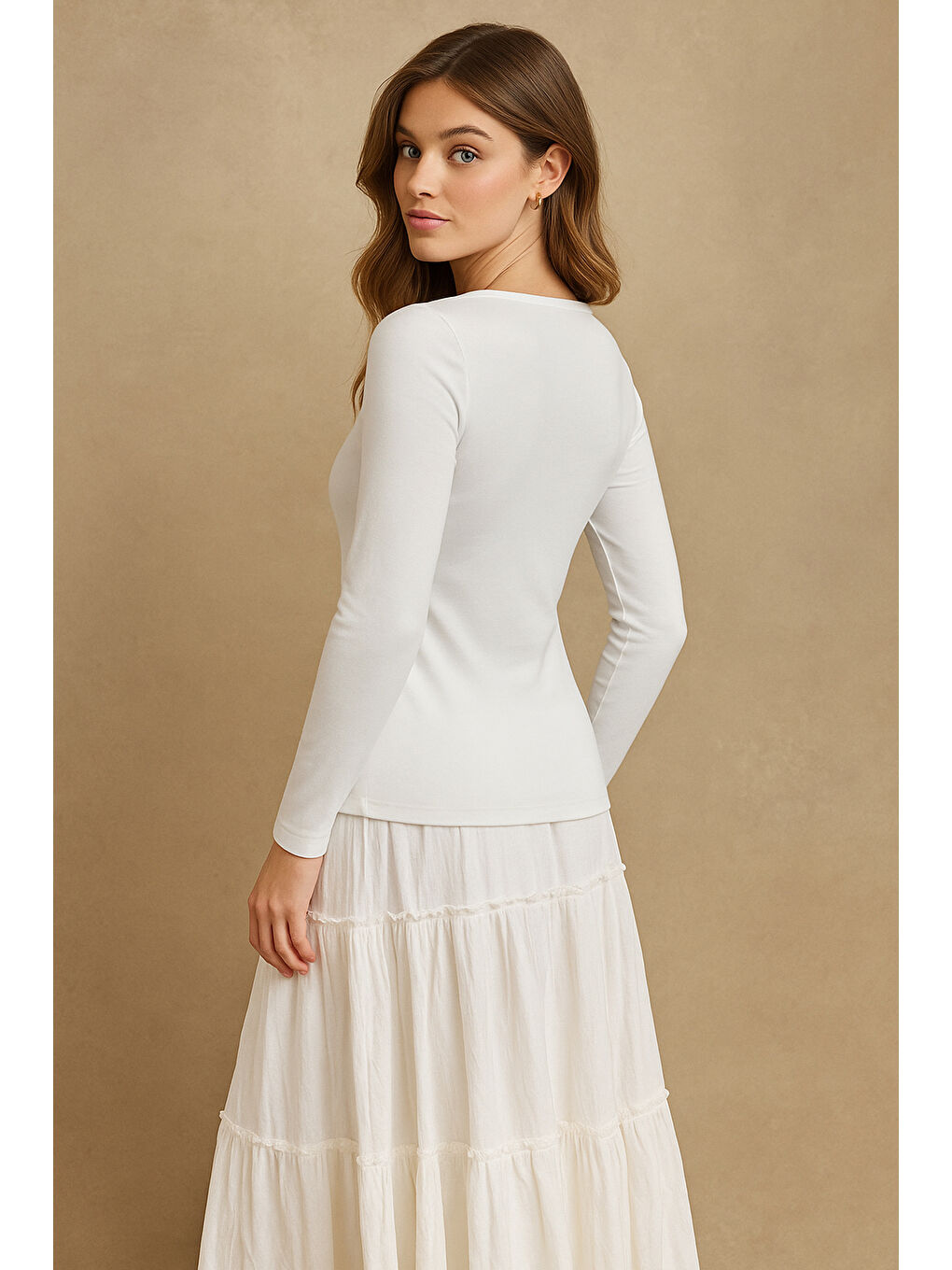 Ekru Pamuklu Slim Fit Kare Yaka Kadın Bluz 25K0019K1-1