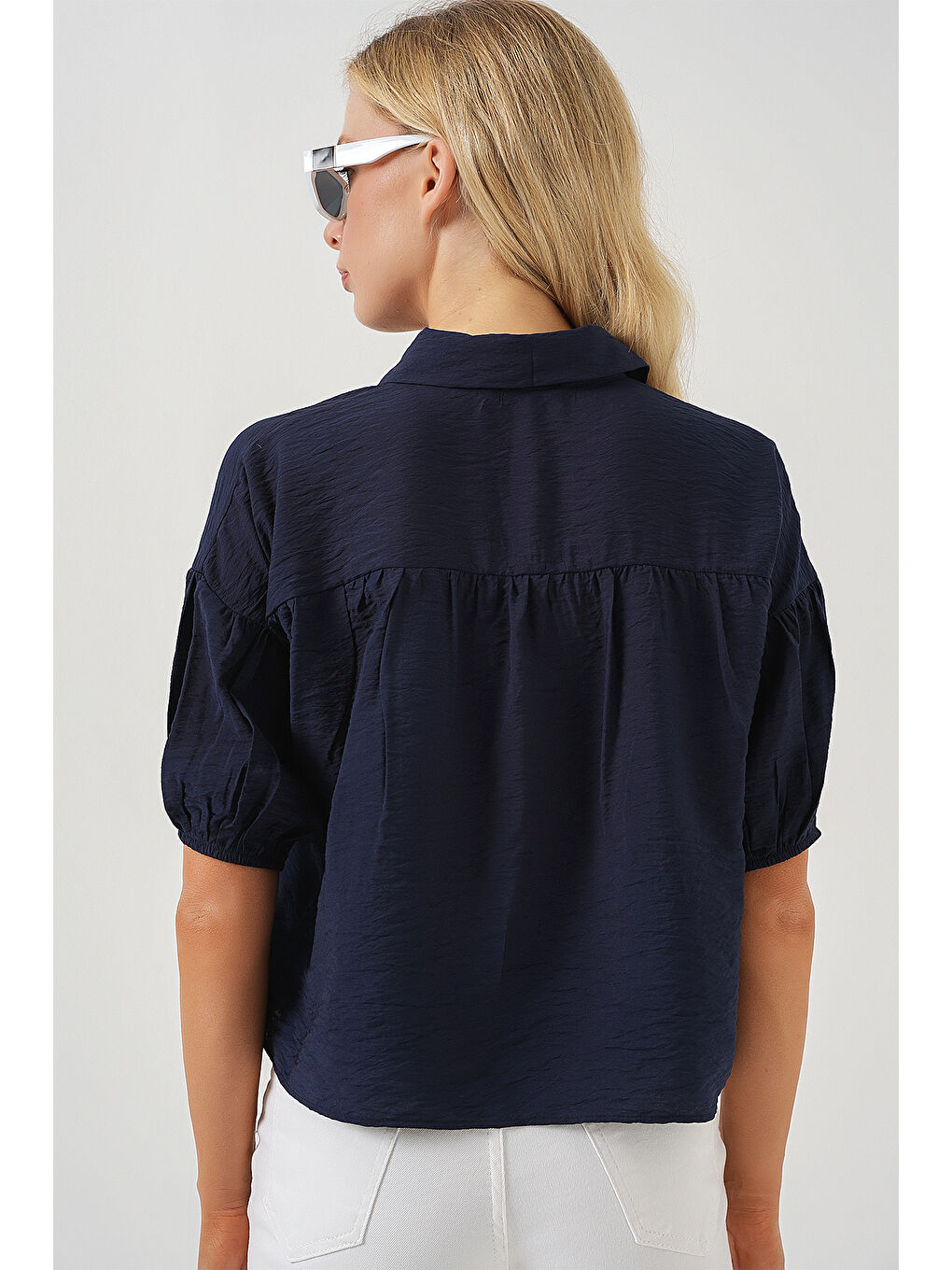 Kadın Kısa Kol Crop Gömlek 20335 - Lacivert-5