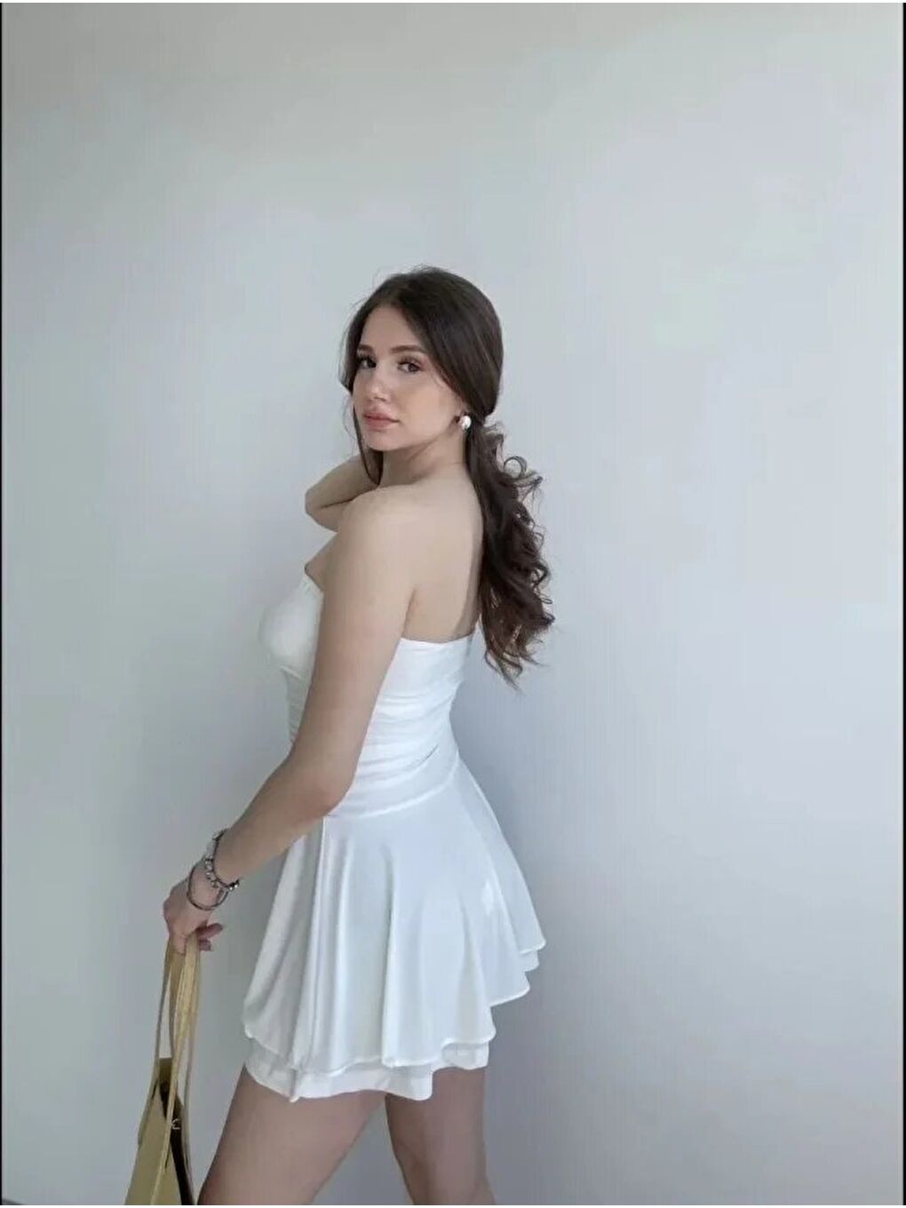 Straplez Mini Etek Görünümlü Şortlu Elbise Büzgülü Yazlık - Beyaz-2