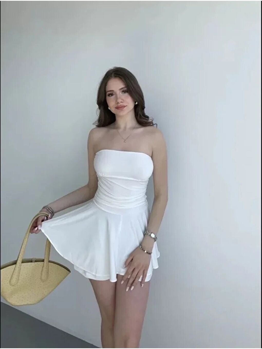 Straplez Mini Etek Görünümlü Şortlu Elbise Büzgülü Yazlık - Beyaz-3