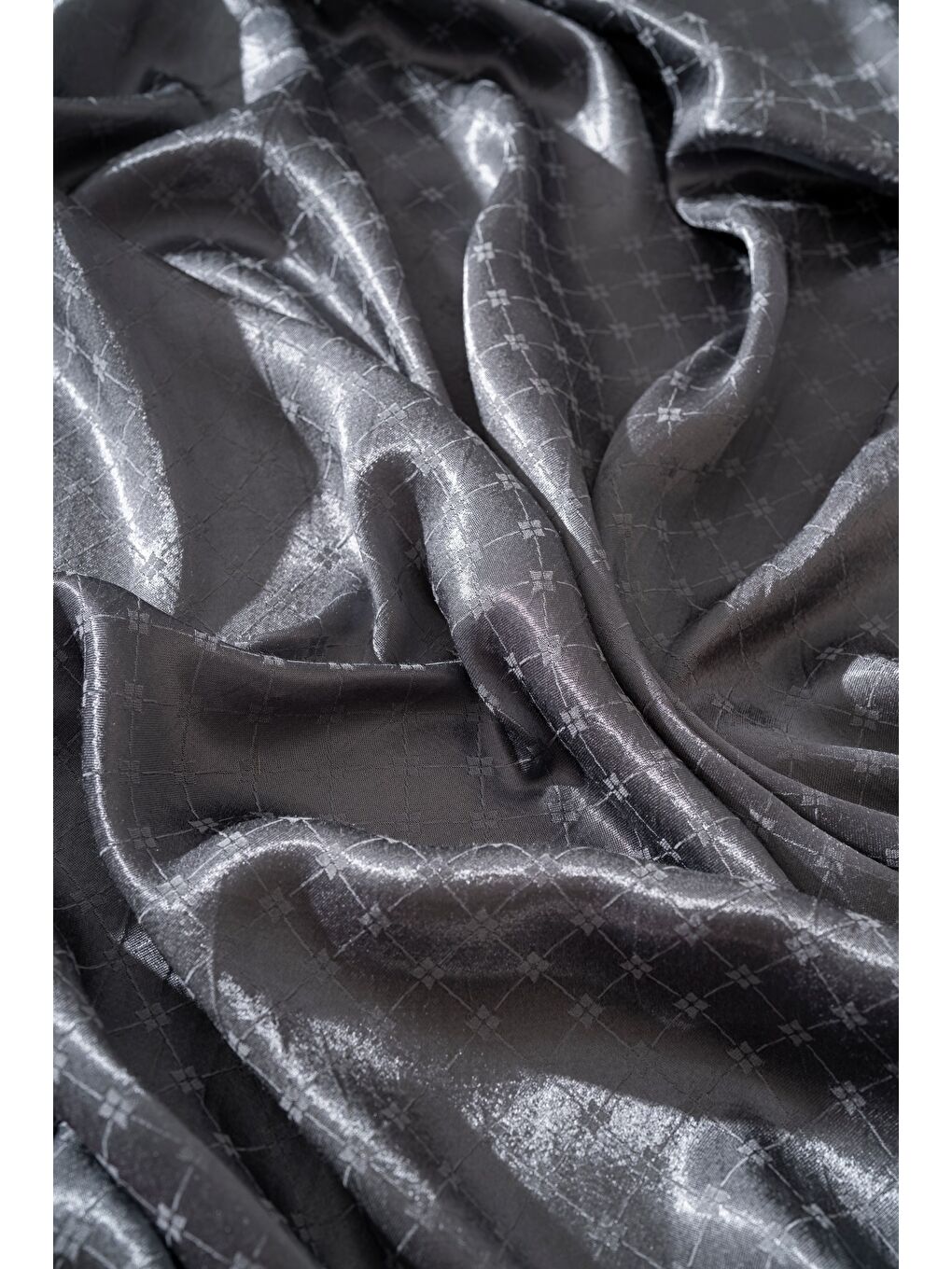 Gri Kadın Küçük Kareli Modal Floş Şal-1