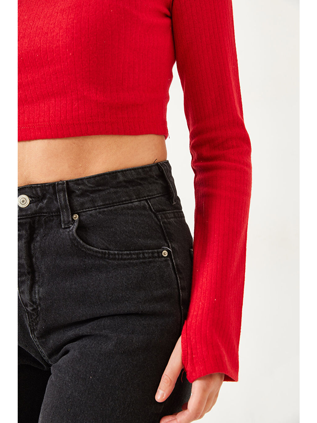 Kırmızı Kadın Parmak Geçirmeli Fitilli Bluz-4