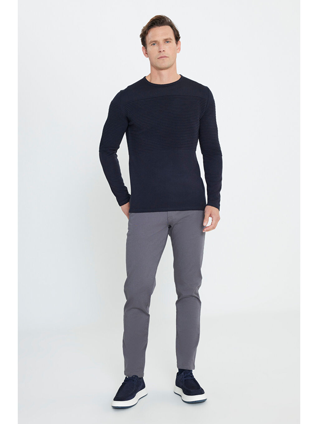 Erkek Lacivert Standart Fit Bisiklet Yaka Triko Kazak-1