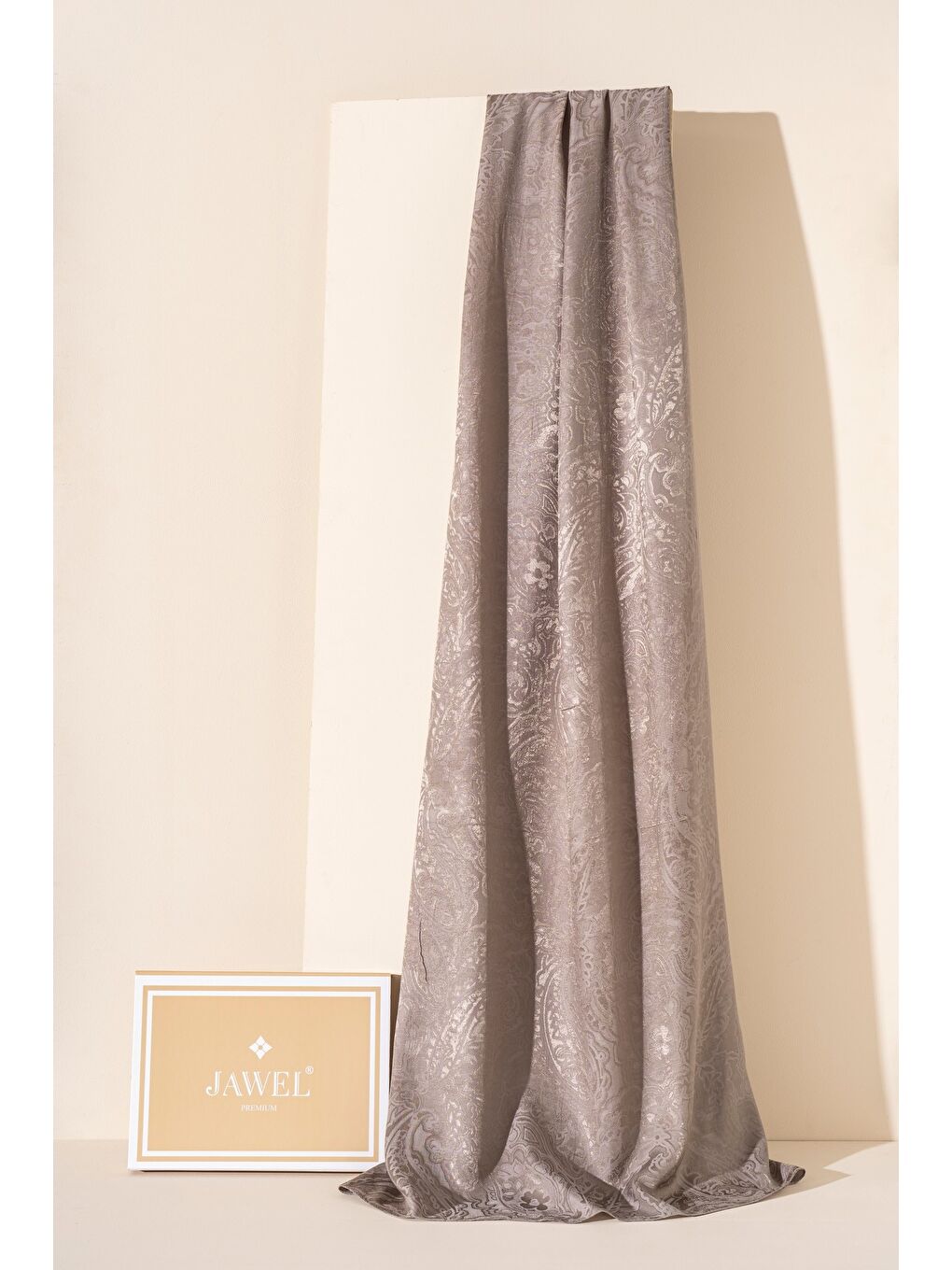 Kahverengi Kadın Karelya Modal Floş Şal