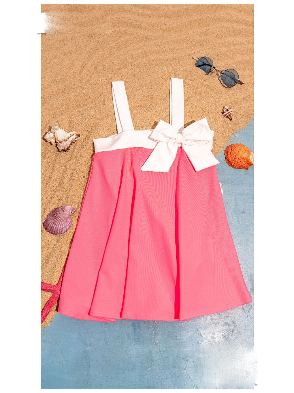 Pembe Kurdelalı Kız Çocuk Mayo 2001