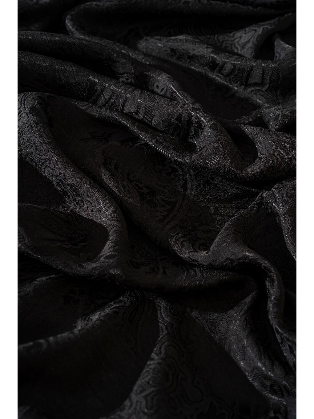 Siyah Kadın Karelya Modal Floş Şal-1